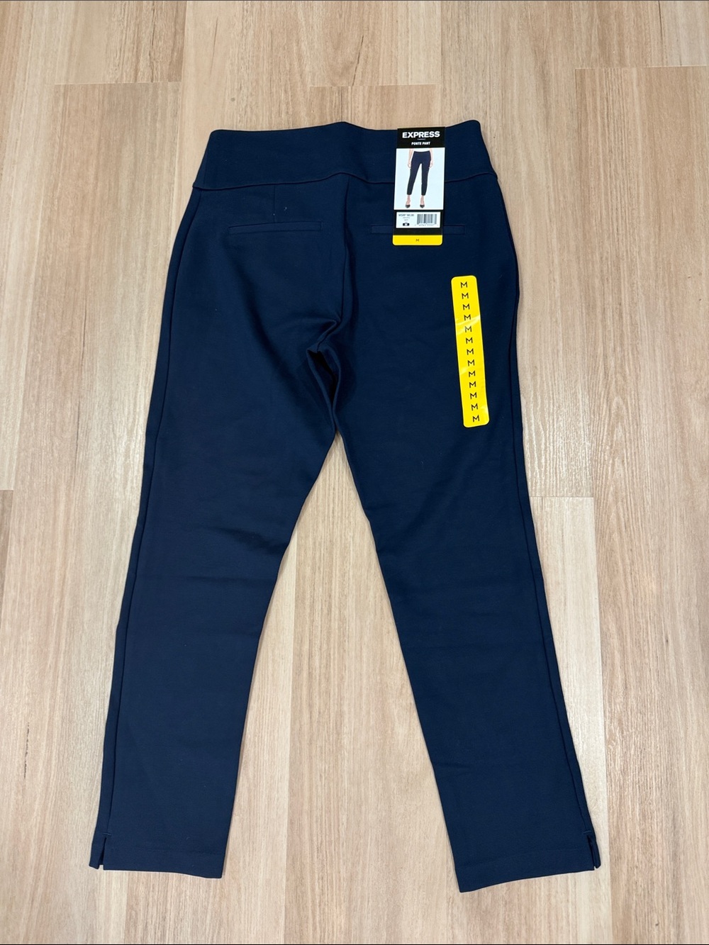 Express woman’s blue medium ' ponte Navy Pull-On Leggings